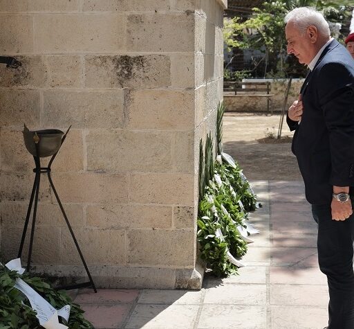 62 μαρτυρες