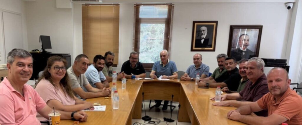 Υπογραφή συμβασης